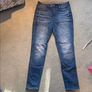 WHBM Distressed The Skinny Jeans size 2 High Rise regular length